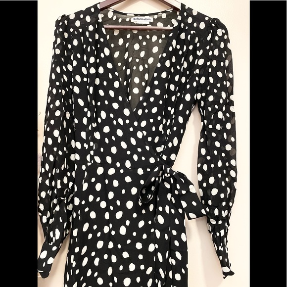 Reformation Susanna Wrap Midi - Picture 7 of 10